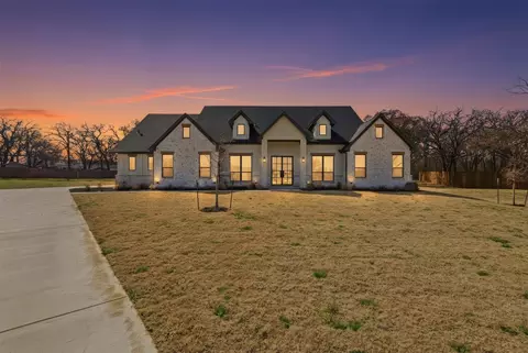 5832 Grey Wolf Ct, Fort Worth, TX 76140