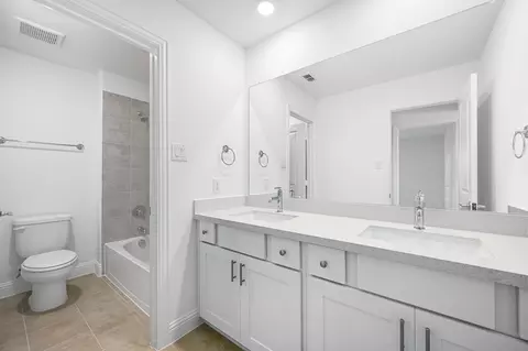 Bath - 1429 Arciones Rd, Haslet, TX 76052 photo 3 of 4
