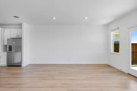 Living - 1429 Arciones Rd, Haslet, TX 76052 photo 4 of 5