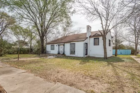 304 W Athens St, Hutchins, TX 75141