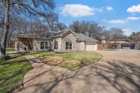 117 Lost Oaks Dr, Waco, TX 76705