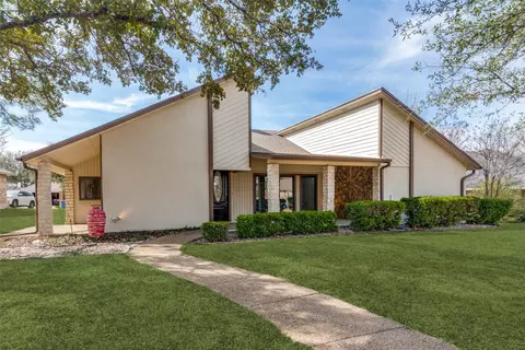 1720 Plummer Dr, Rockwall, TX 75087