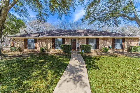 18007 Saddlehorn Ln, Mansfield, TX 76063