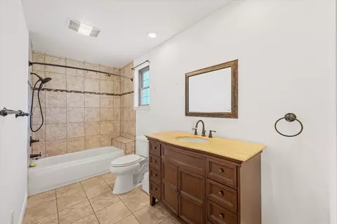 Bath - 4633 Fm 36 N, Celeste, TX 75423 photo 1 of 3