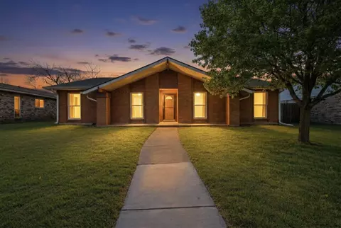 2114 Lymington Rd, Carrollton, TX 75007