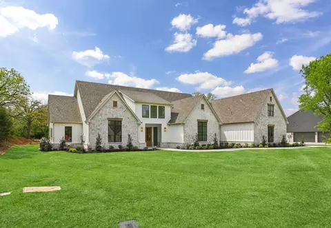 1716 Private, Burleson, TX 76028