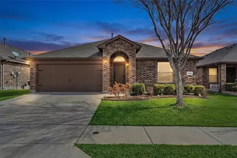 7304 Wavecrest Way, Fort Worth, TX 76179
