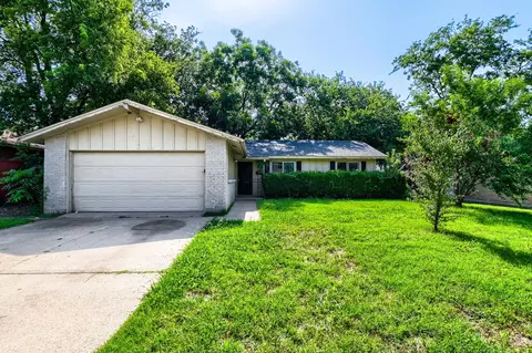 2748 Running Brook Ln, Dallas, TX 75228