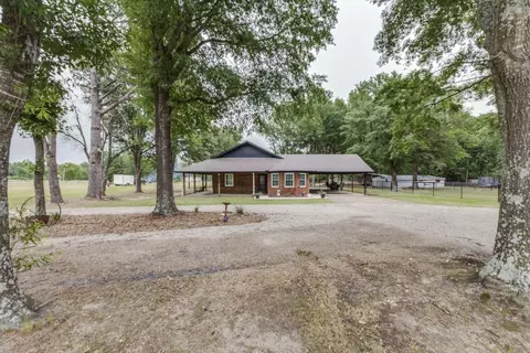 10825 Estate Ln, Terrell, TX 75161