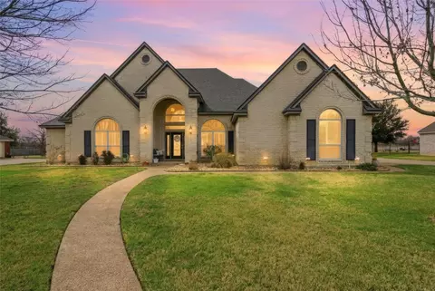 613 Remington Park Dr, Robinson, TX 76706