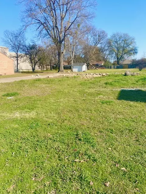 1420 S Broadway St, Sulphur Springs, TX 75482