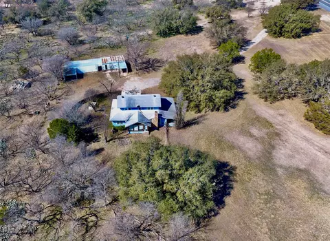981 W Hwy 84, Mullin, TX 76864