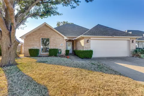 7409 Cascade Ct, Fort Worth, TX 76137