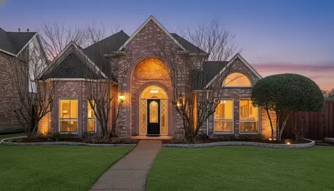 18016 Benchmark Dr, Dallas, TX 75252
