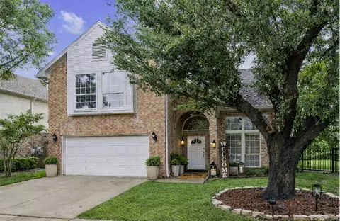 9434 Abbey Rd, Irving, TX 75063