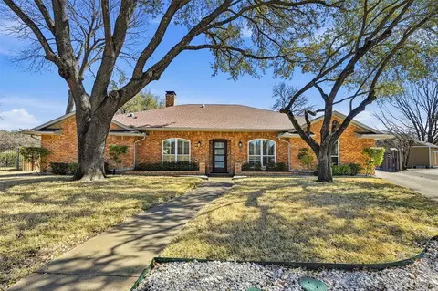 1416 Dreda Cir, Desoto, TX 75115