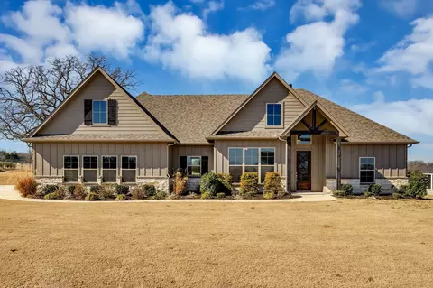 175 Quail Ridge Ct, Decatur, TX 76234