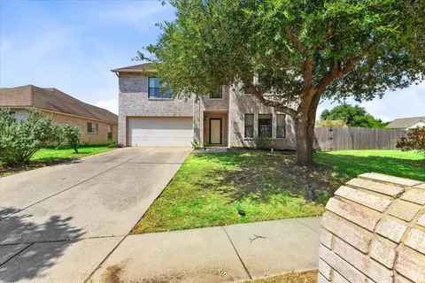 5253 Chessie Cir, Haltom City, TX 76137