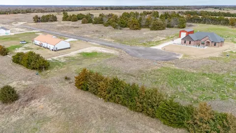 2810 Maple Rd, Celeste, TX 75423 photo 10