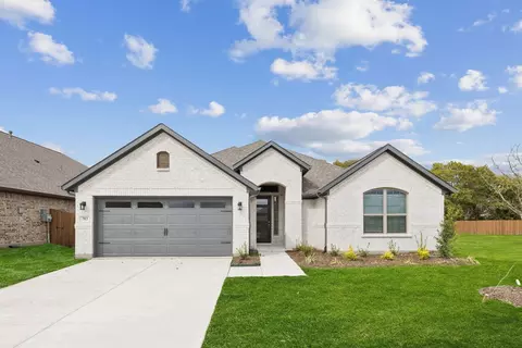 675 Cherry Bark Trl, Waxahachie, TX 75165