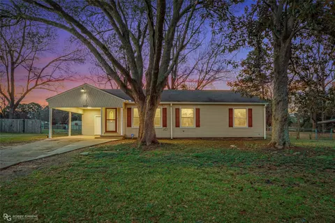 8917 Sweetbriar Ln, Shreveport, LA 71118