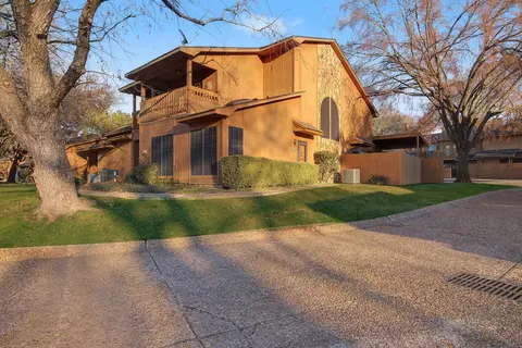 3450 Stonebrook Pl, Shreveport, LA 71105