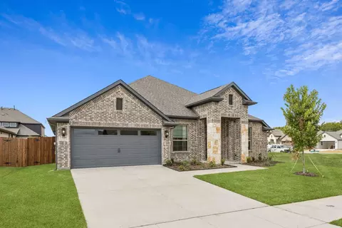 604 Majestic Oak Ln, Waxahachie, TX 75165
