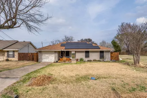 2405 3rd St, Sachse, TX 75048