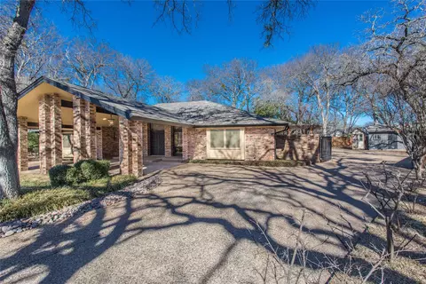 5805 Havenwood Ct, Fort Worth, TX 76112