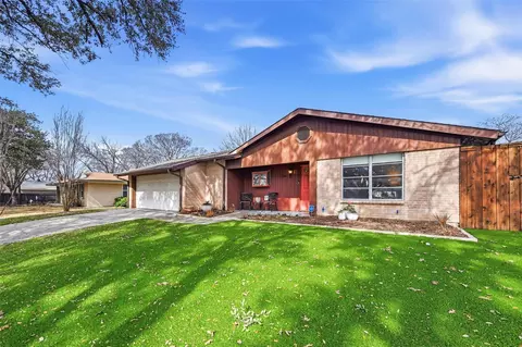 528 Melrose Dr, Richardson, TX 75080