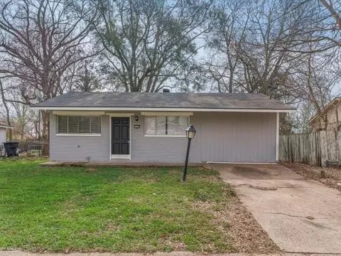 4720 Okeefe St, Bossier City, LA 71111