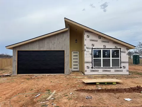 849 Buckboard Dr, De Leon, TX 76444