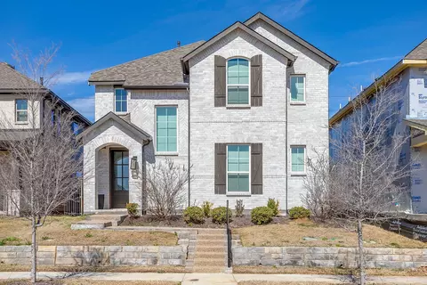 925 Carnation Dr, Crowley, TX 76036