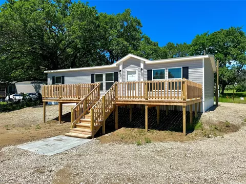 706 Sandpiper Ct, Seven Points, TX 75143