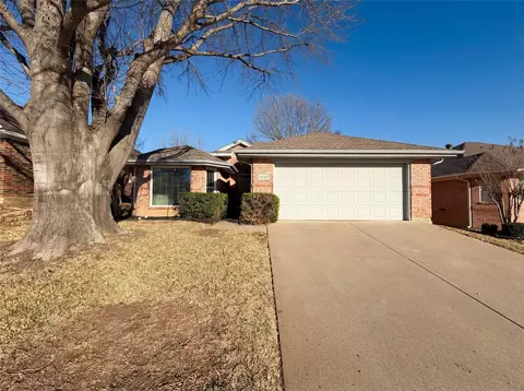 4220 Boulder Park Dr, Euless, TX 76040