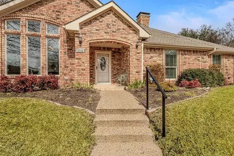 3704 Queenswood Pl, Garland, TX 75040