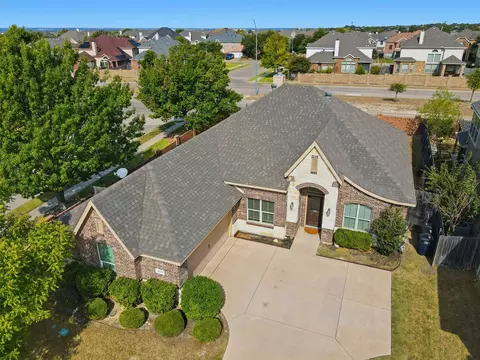 5032 Breezewind Ln, Fort Worth, TX 76123
