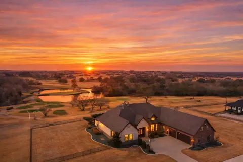 125 Signature Ct, Weatherford, TX 76087