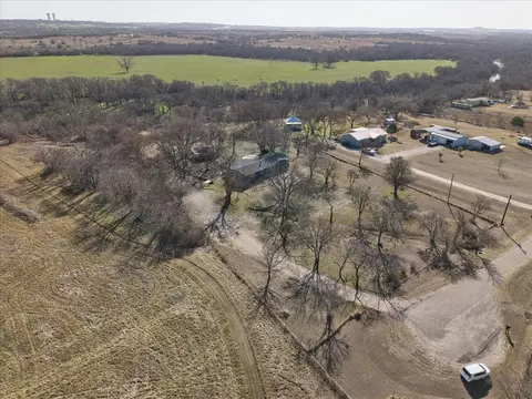 10112 Lavinder Ln, Crowley, TX 76036
