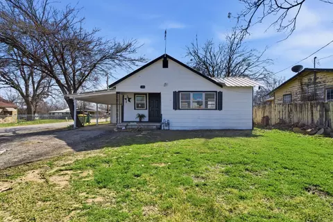 116 E Lipan Dr, Lipan, TX 76462