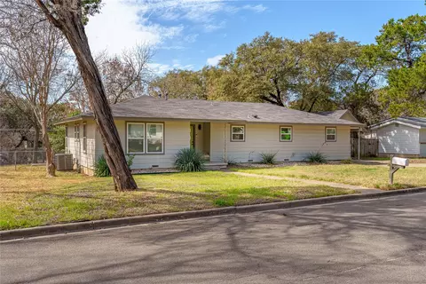 Exterior - 4600 Cedar Mountain Dr, Waco, TX 76708 photo 3 of 7