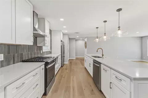 Kitchen - 4600 Cedar Mountain Dr, Waco, TX 76708 photo 4 of 7