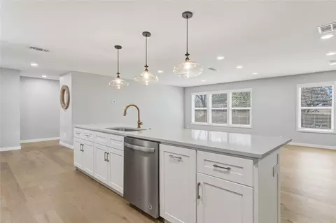Kitchen - 4600 Cedar Mountain Dr, Waco, TX 76708 photo 5 of 7