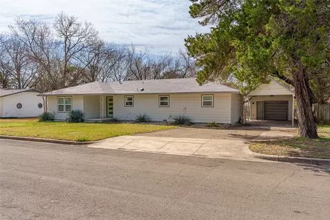 Exterior - 4600 Cedar Mountain Dr, Waco, TX 76708 photo 2 of 7