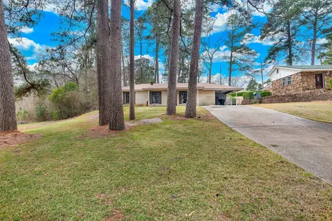 841 Rose Ln, Shreveport, LA 71118