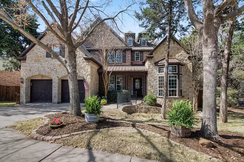 953 Spring Creek Dr, Grapevine, TX 76051
