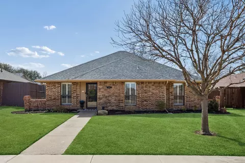 2000 Espinosa Dr, Carrollton, TX 75010
