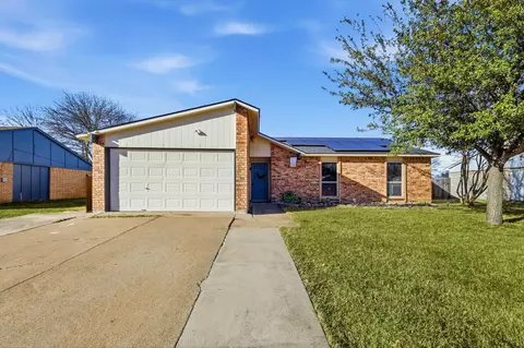 6809 Newcastle Pl, North Richland Hills, TX 76182