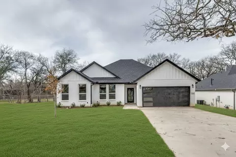 411 N Watson St, Seagoville, TX 75159