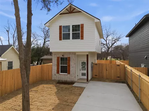 1927 S 20th St, Waco, TX 76706